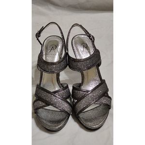 Adrianna Papell Shoes .